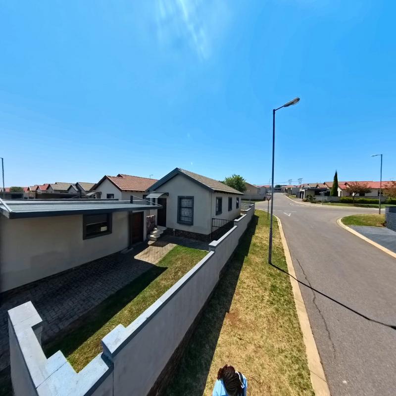 3 Bedroom Property for Sale in Kosmosdal Gauteng
