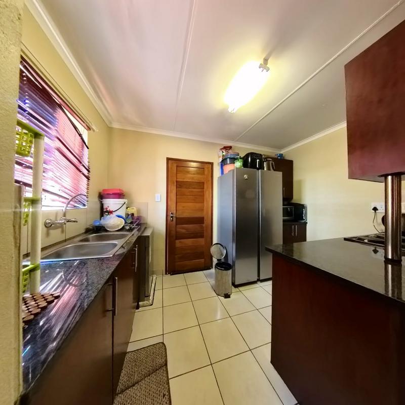 3 Bedroom Property for Sale in Kosmosdal Gauteng