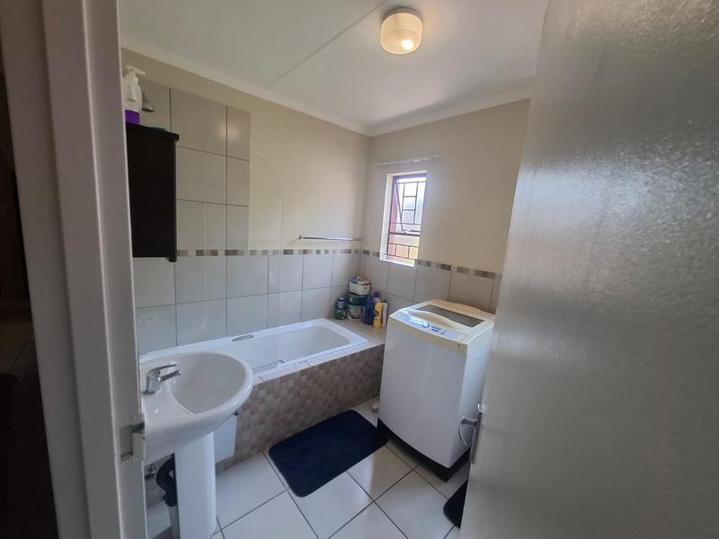 3 Bedroom Property for Sale in Kosmosdal Gauteng