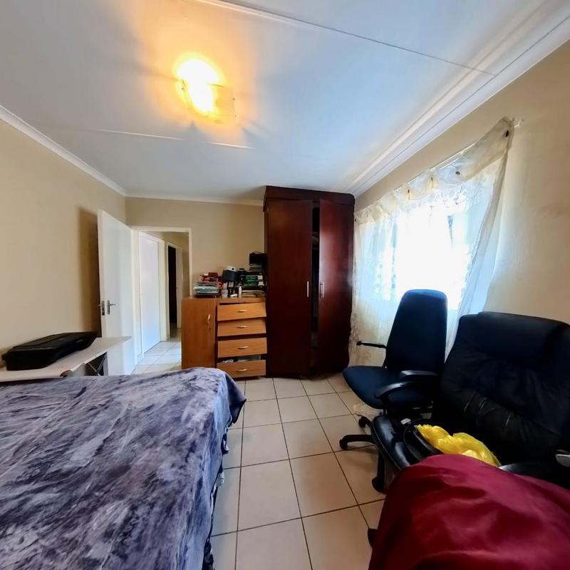 3 Bedroom Property for Sale in Kosmosdal Gauteng