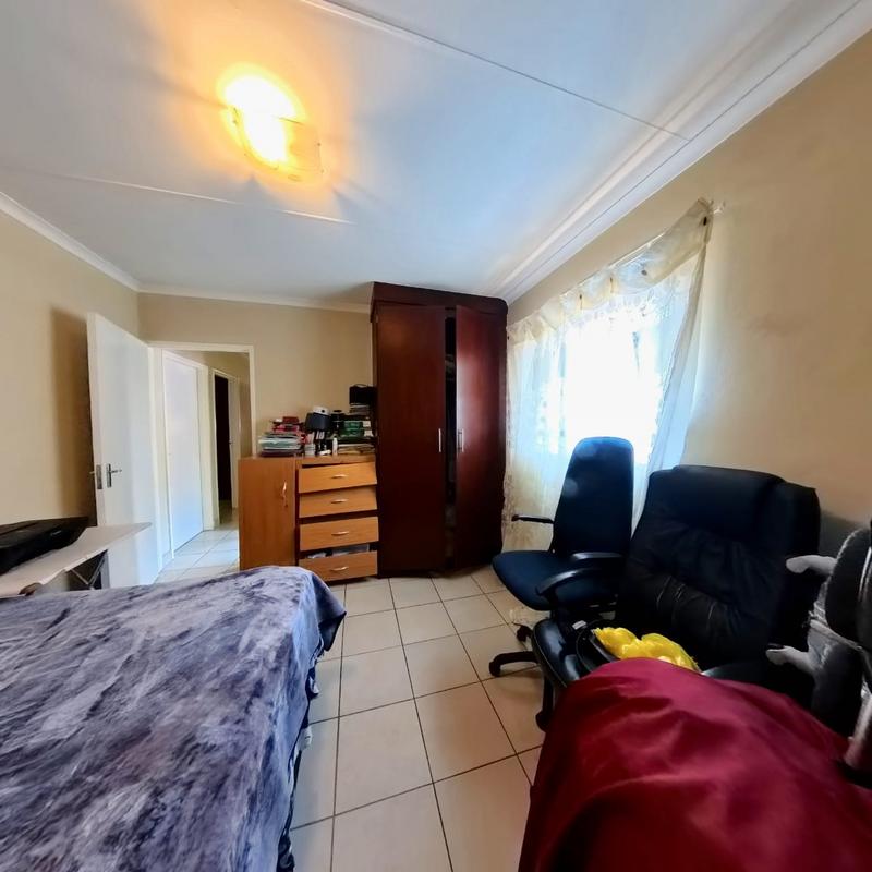 3 Bedroom Property for Sale in Kosmosdal Gauteng