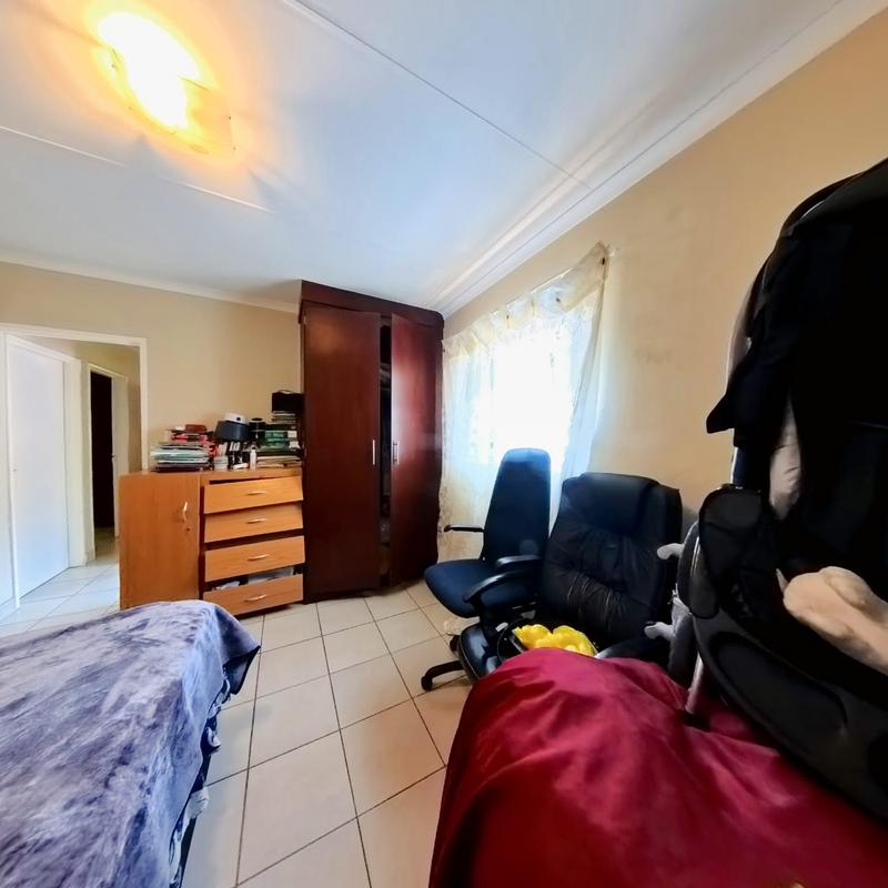 3 Bedroom Property for Sale in Kosmosdal Gauteng