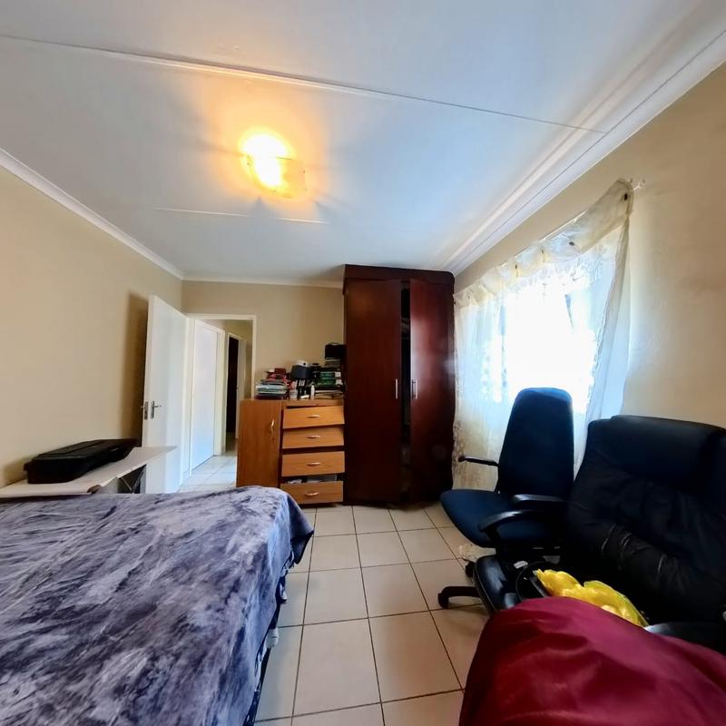 3 Bedroom Property for Sale in Kosmosdal Gauteng