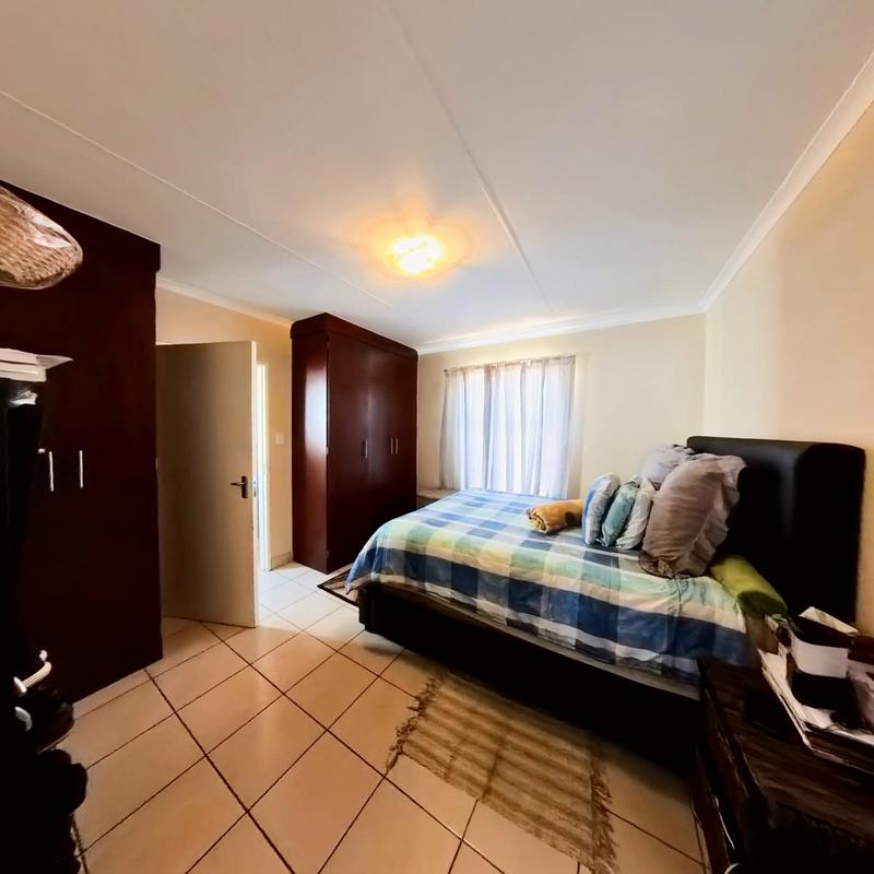 3 Bedroom Property for Sale in Kosmosdal Gauteng
