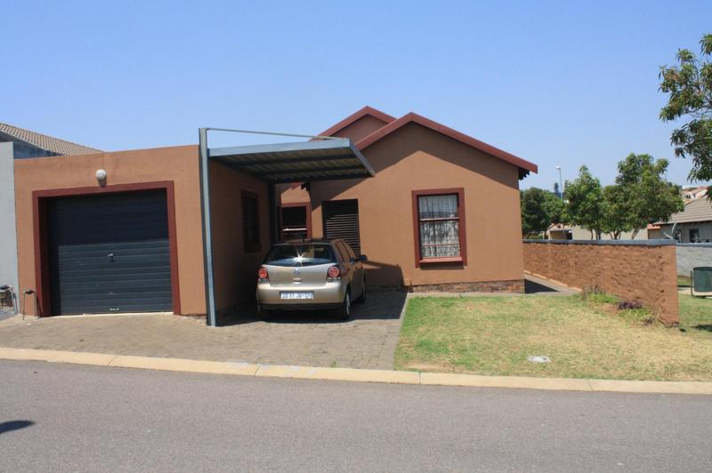 3 Bedroom Property for Sale in Kosmosdal Gauteng