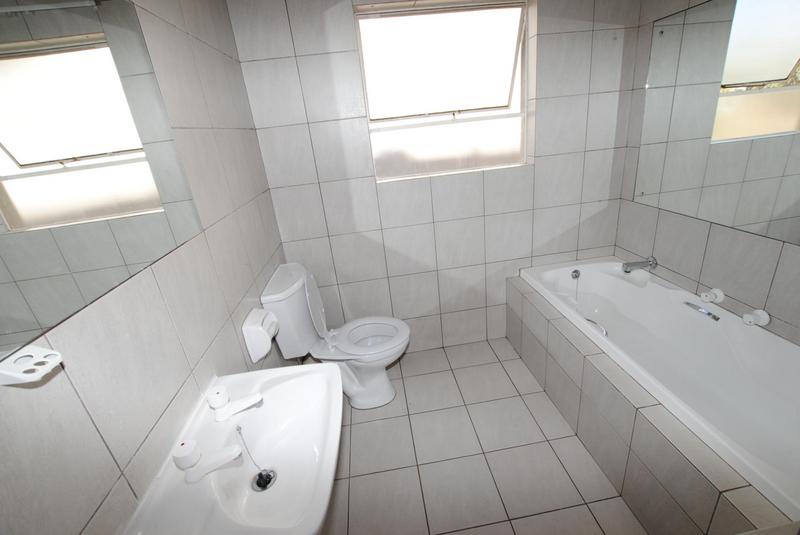 To Let 1 Bedroom Property for Rent in Edenburg Gauteng