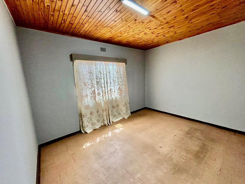 4 Bedroom Property for Sale in Vanderbijlpark CW 4 Gauteng