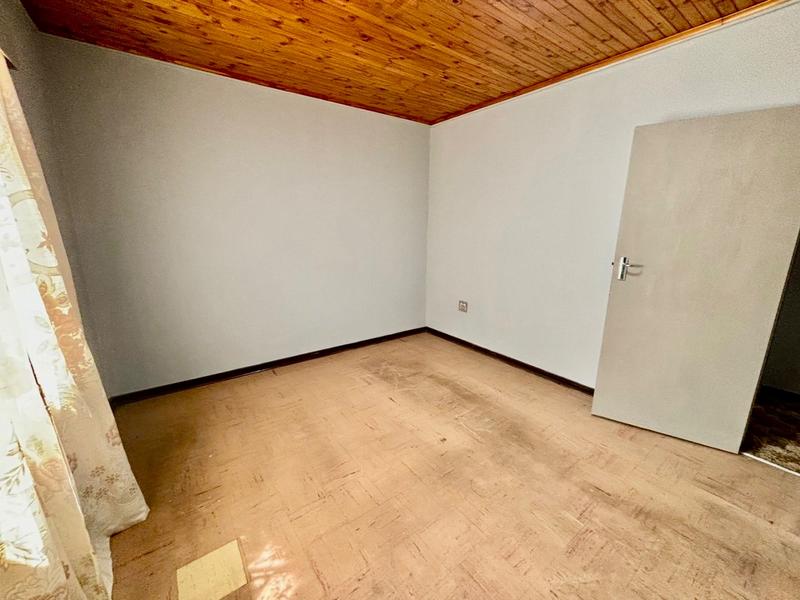 4 Bedroom Property for Sale in Vanderbijlpark CW 4 Gauteng