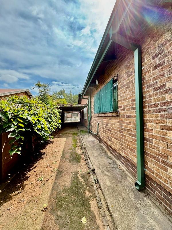 4 Bedroom Property for Sale in Vanderbijlpark CW 4 Gauteng