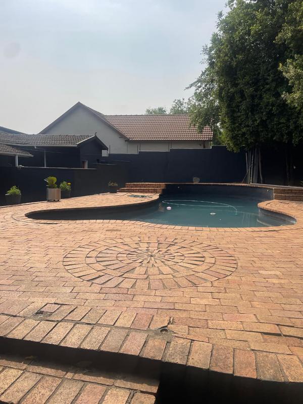 3 Bedroom Property for Sale in Bedfordview Gauteng