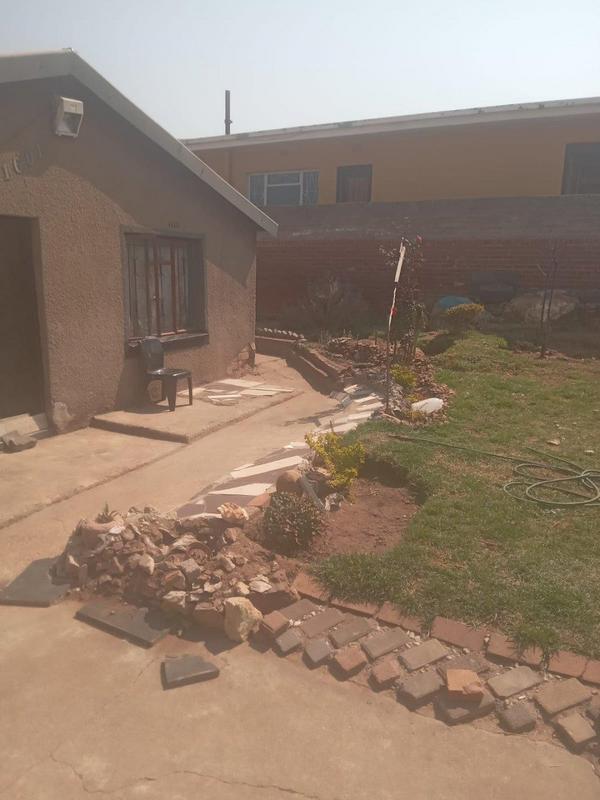 3 Bedroom Property for Sale in Dube Gauteng