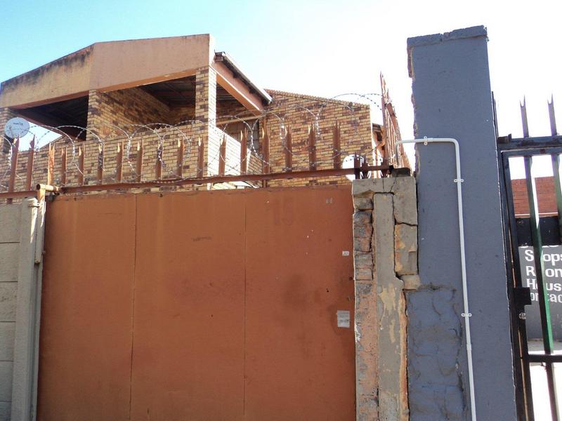 4 Bedroom Property for Sale in Rosettenville Gauteng