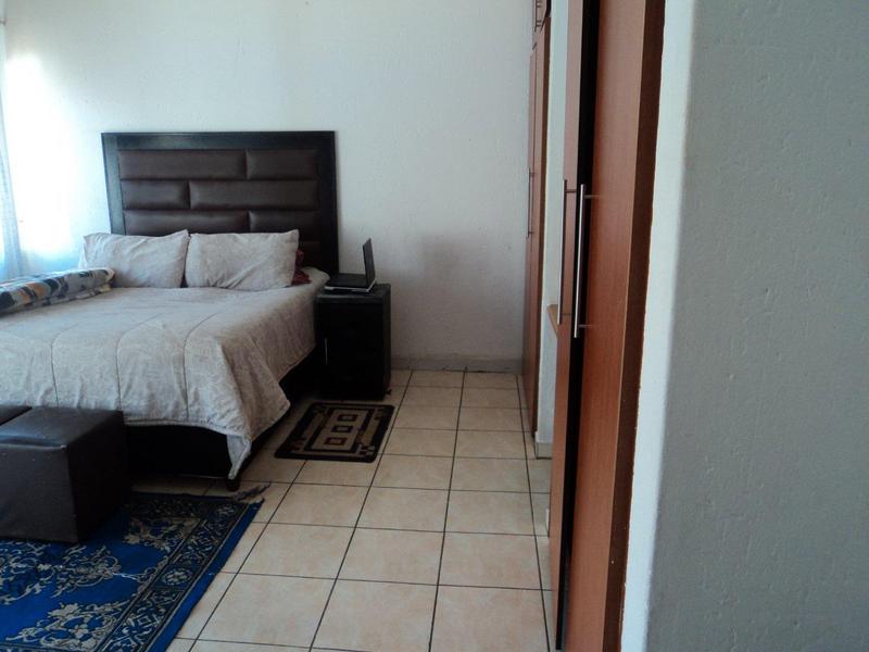 4 Bedroom Property for Sale in Rosettenville Gauteng