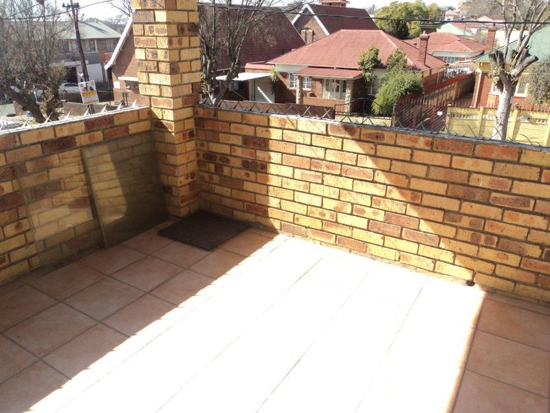 4 Bedroom Property for Sale in Rosettenville Gauteng