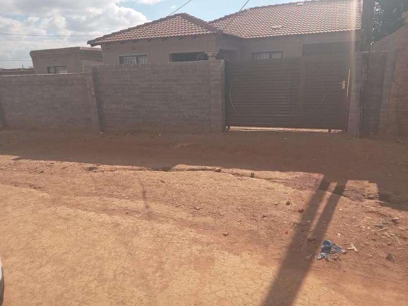 3 Bedroom Property for Sale in Orange Farm Gauteng