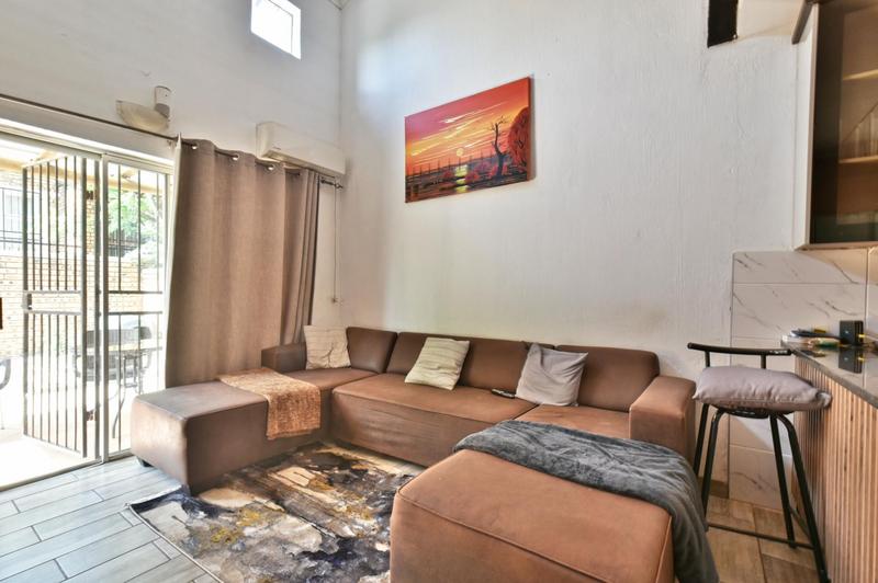 2 Bedroom Property for Sale in Honeydew Gauteng
