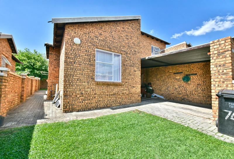 2 Bedroom Property for Sale in Honeydew Gauteng