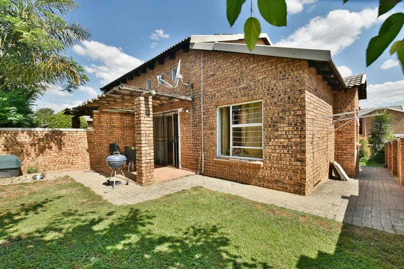 2 Bedroom Property for Sale in Honeydew Gauteng
