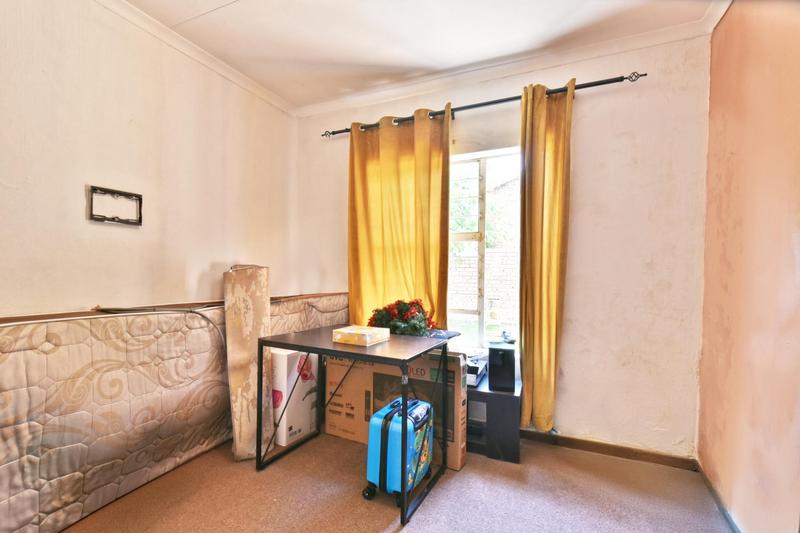 2 Bedroom Property for Sale in Honeydew Gauteng