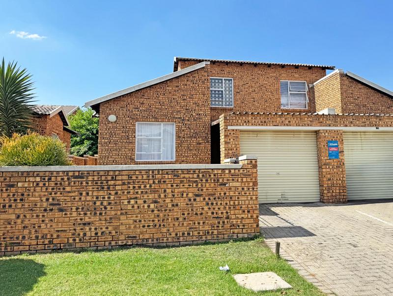 2 Bedroom Property for Sale in Honeydew Gauteng