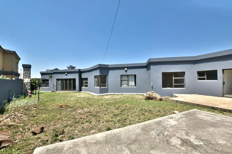 4 Bedroom Property for Sale in Liefde en Vrede Gauteng