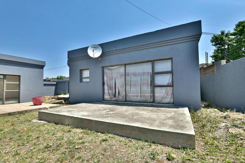4 Bedroom Property for Sale in Liefde en Vrede Gauteng