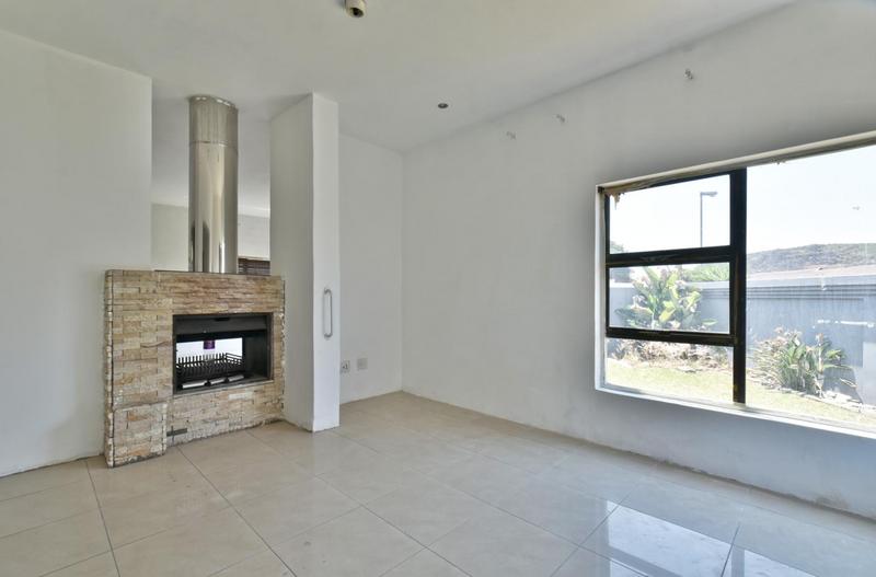 4 Bedroom Property for Sale in Liefde en Vrede Gauteng