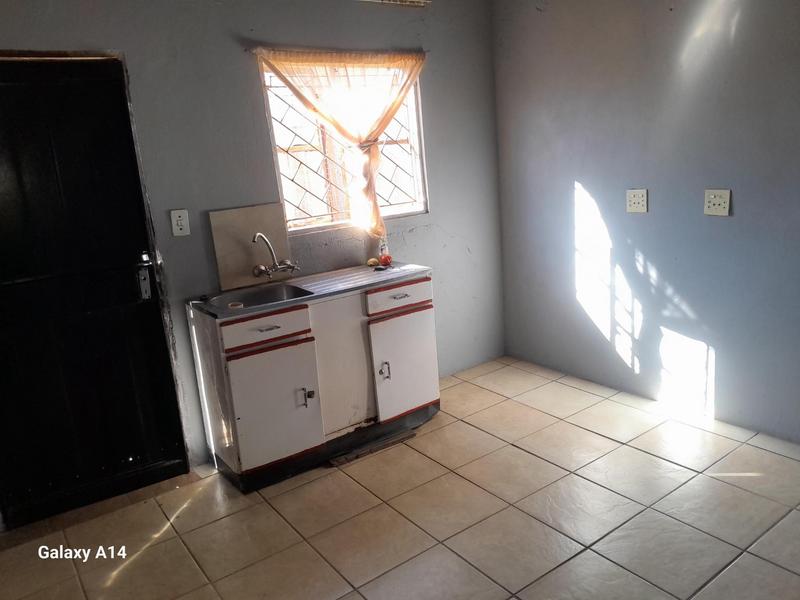 2 Bedroom Property for Sale in Lawley Gauteng
