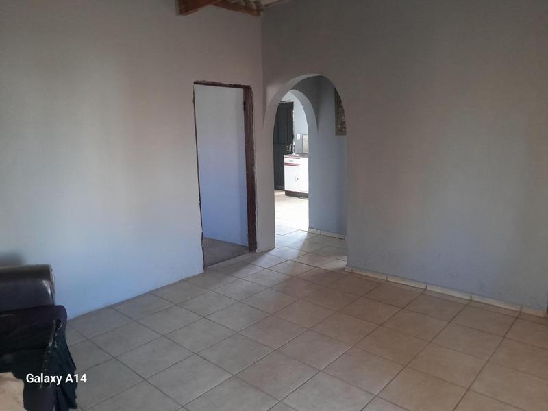 2 Bedroom Property for Sale in Lawley Gauteng