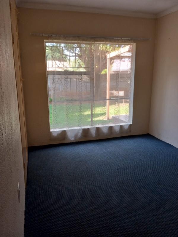 To Let 3 Bedroom Property for Rent in Petersfield Gauteng