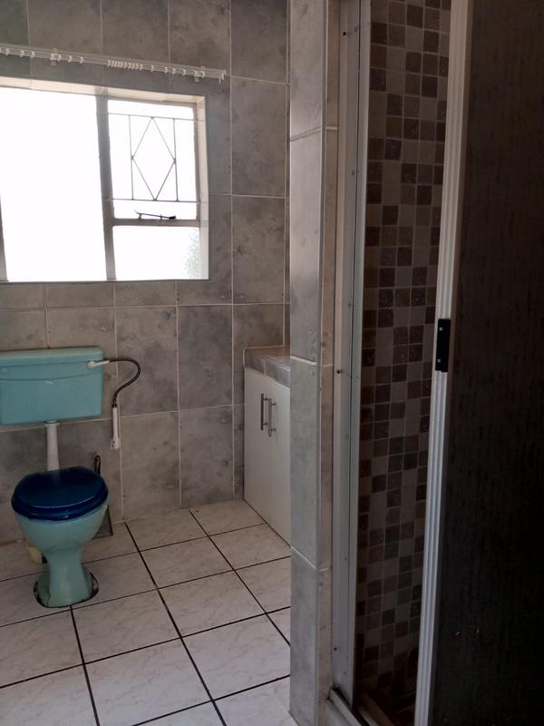 To Let 3 Bedroom Property for Rent in Petersfield Gauteng