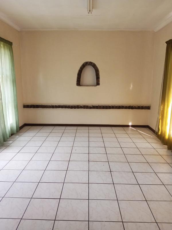 To Let 3 Bedroom Property for Rent in Petersfield Gauteng