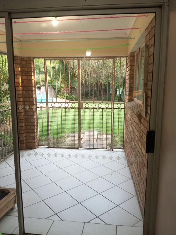 To Let 3 Bedroom Property for Rent in Petersfield Gauteng