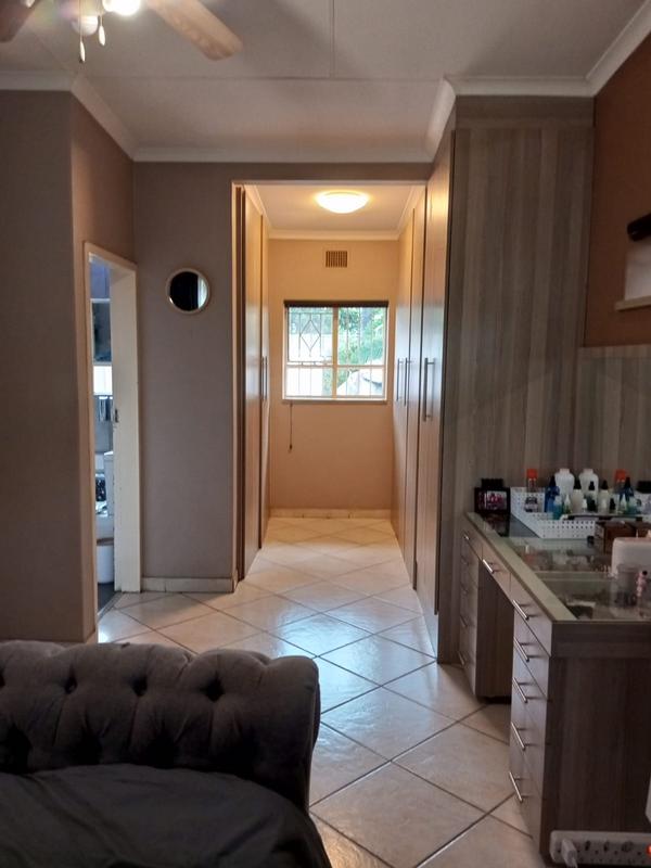 To Let 3 Bedroom Property for Rent in Petersfield Gauteng