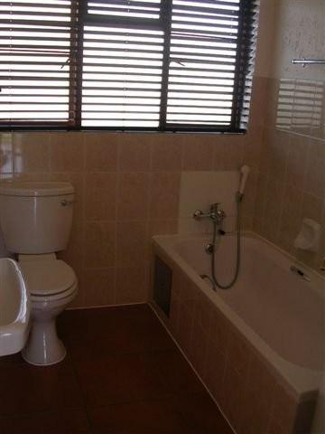 To Let 2 Bedroom Property for Rent in Pineslopes Gauteng