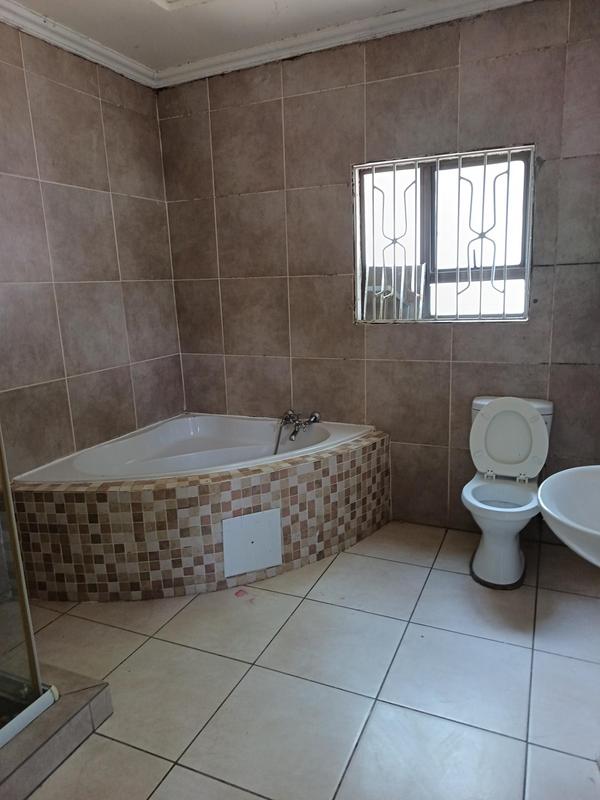 To Let 0 Bedroom Property for Rent in Buccleuch Gauteng