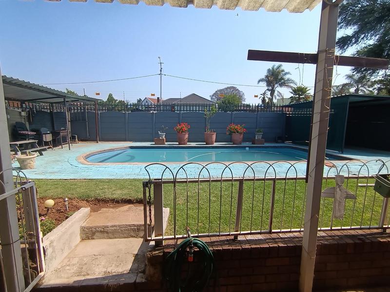 4 Bedroom Property for Sale in Gerdview Gauteng