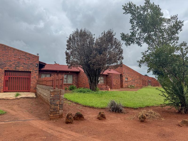 4 Bedroom Property for Sale in Zuurbekom Gauteng
