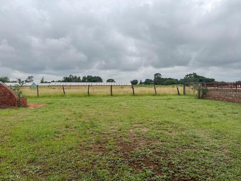 4 Bedroom Property for Sale in Zuurbekom Gauteng