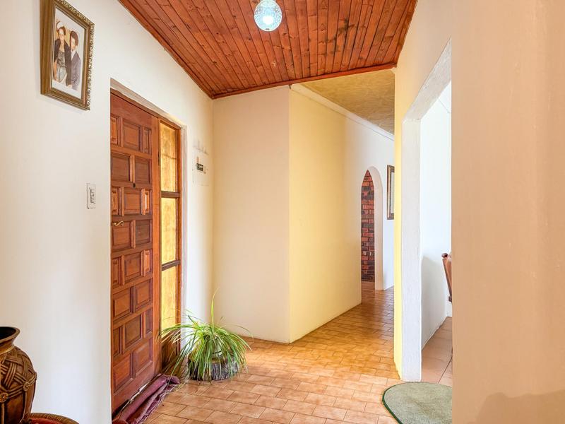 4 Bedroom Property for Sale in Zuurbekom Gauteng