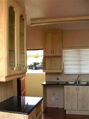 To Let 2 Bedroom Property for Rent in Pineslopes Gauteng