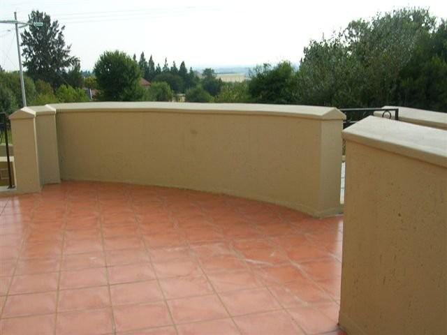 To Let 2 Bedroom Property for Rent in Pineslopes Gauteng