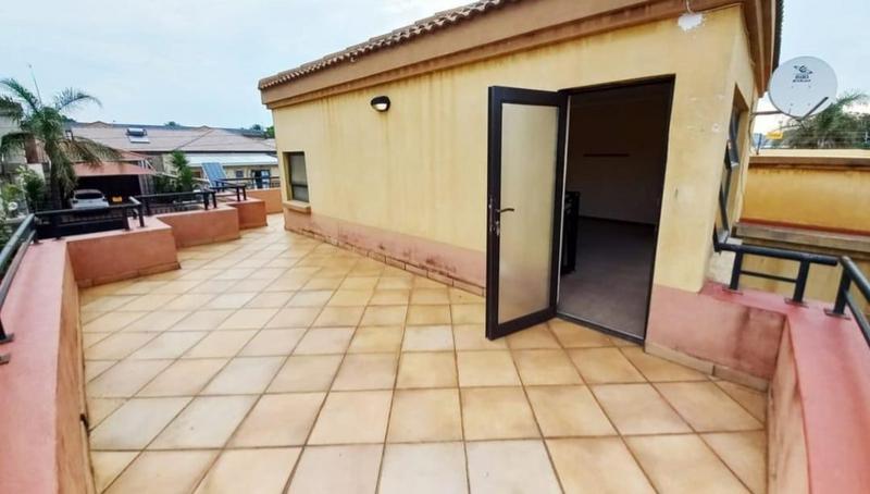 2 Bedroom Property for Sale in New Redruth Gauteng