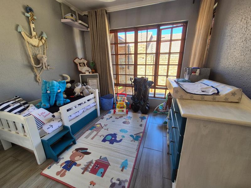 3 Bedroom Property for Sale in New Redruth Gauteng