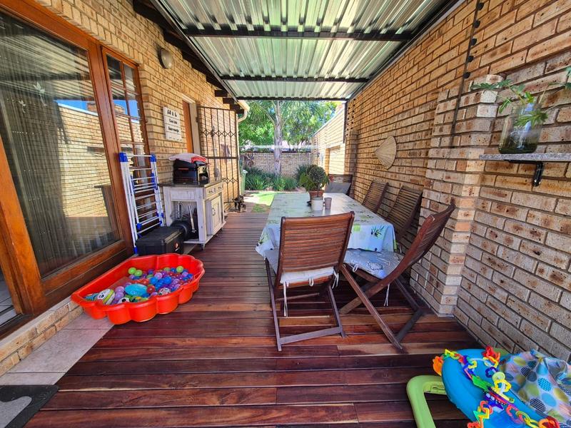 3 Bedroom Property for Sale in New Redruth Gauteng