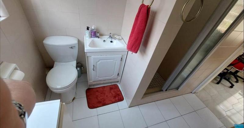 4 Bedroom Property for Sale in Bassonia Gauteng