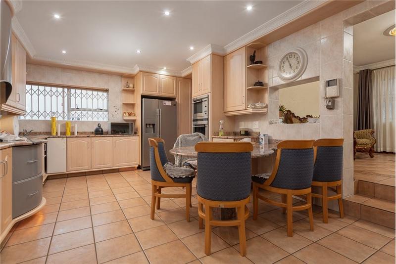 5 Bedroom Property for Sale in Bassonia Gauteng