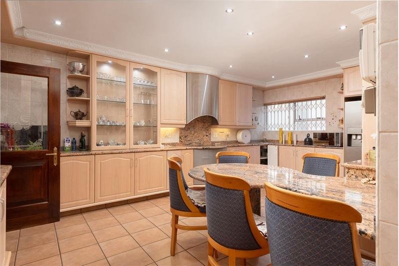 5 Bedroom Property for Sale in Bassonia Gauteng