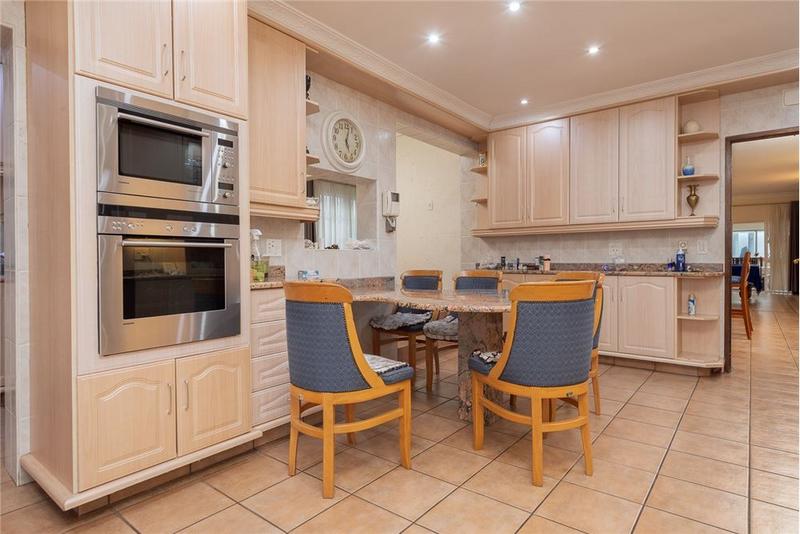 5 Bedroom Property for Sale in Bassonia Gauteng