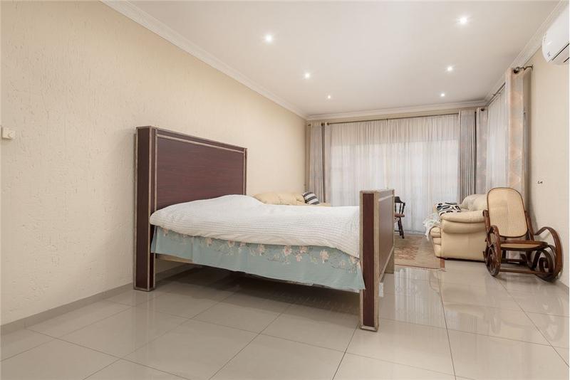 5 Bedroom Property for Sale in Bassonia Gauteng